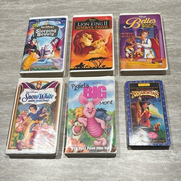 Disney VHS Movies - Lot of 6 Classic Movies - Picture 1 of 11